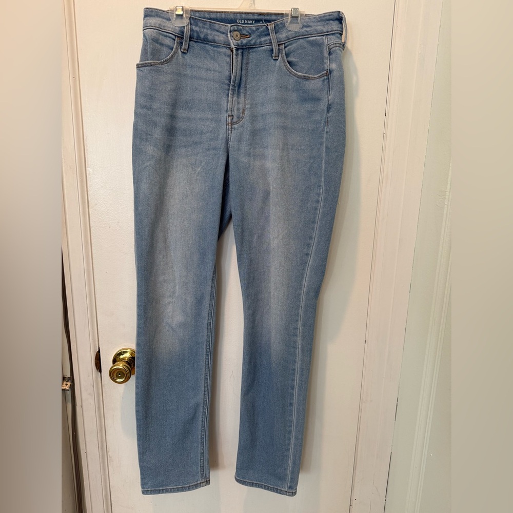 Old Navy Women’s Size 6 High-Rise WOW Straight Classic Blue Jeans
